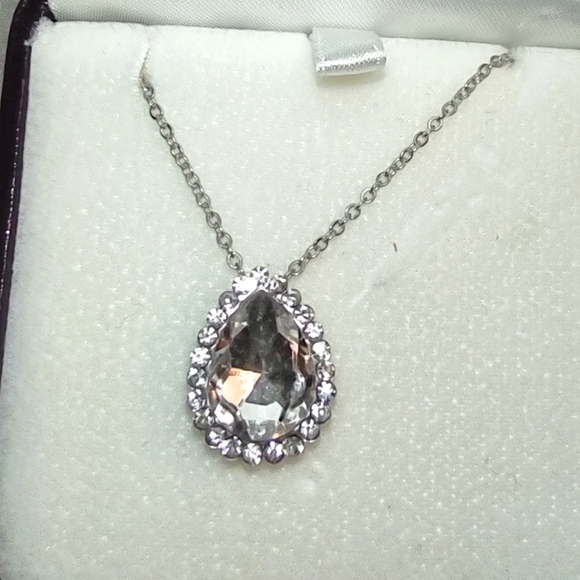 Teardrop CZ Pendant - Picture 9 of 12